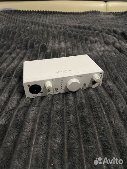 Звуковая карта arturia minifuse 1