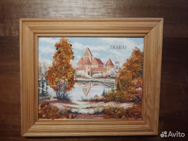 Картина с янтарем Тракай 1311