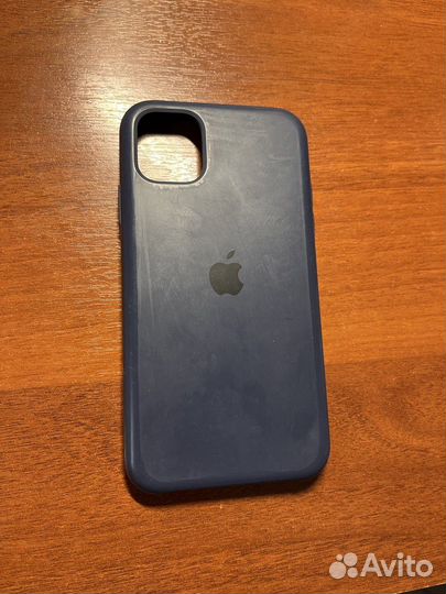 Чехол на iPhone 11