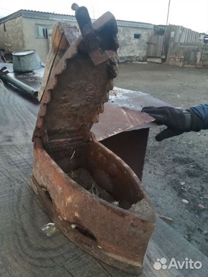 Утюг старинный