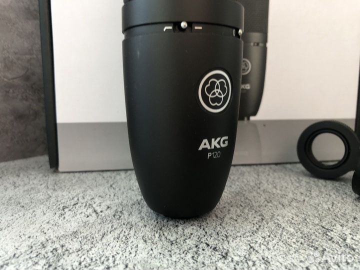 Микрофон студийный AKG p120