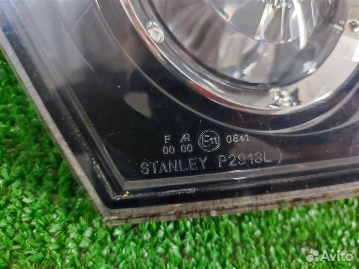 Фонарь задний внутренний левый Mazda 3 (BK) 2005