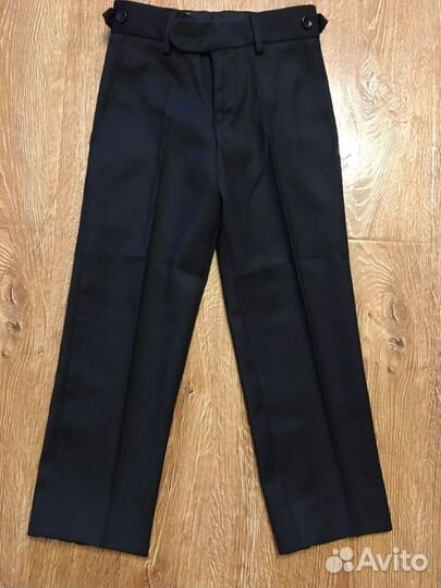 Костюм для мальчика новый stenser 26/110