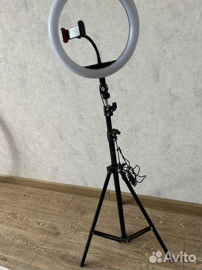 Кольцевая лампа