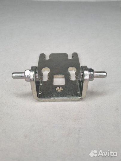 Петля двери для холодильника Samsung центральная D