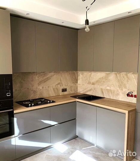 Кухонный гарнитур угловой