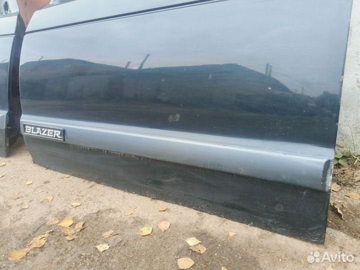 Передние двери Chevrolet Blazer S10