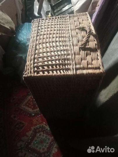 Сундук старинный