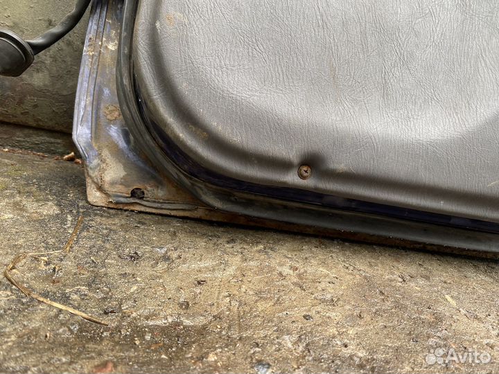 Задняя правая дверь Nissan Pulsar N15