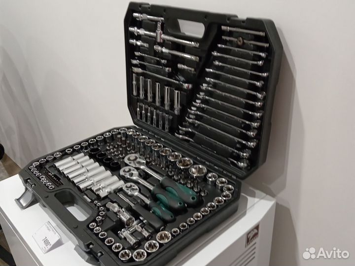 Набор инструментов 151 предмет