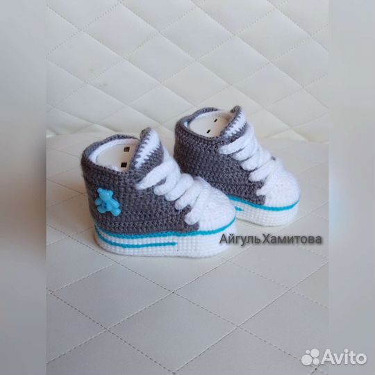 Набор вязаных пинеток и тапочек на Заказ