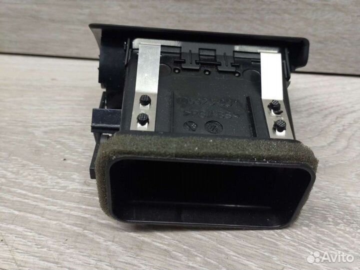 Воздуховод салона Mercedes C W204