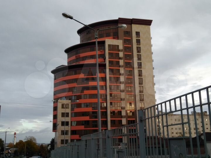 Машиноместо, 30 м²