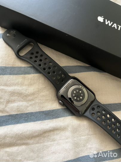 Часы apple watch 6 40 mm nike