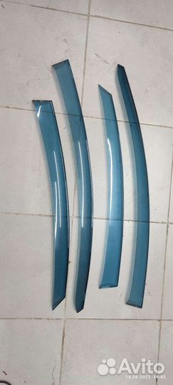 Дефлекторы окон на Hyundai Sonata YF