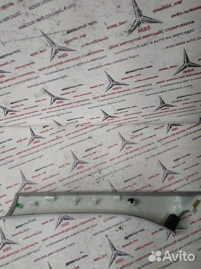 Обшивки стоек w203 Mercedes передних