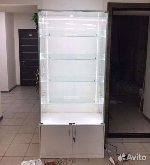 Новые выставочные витрины