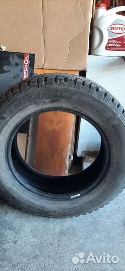 Michelin X-Ice North 4 195/65 R15