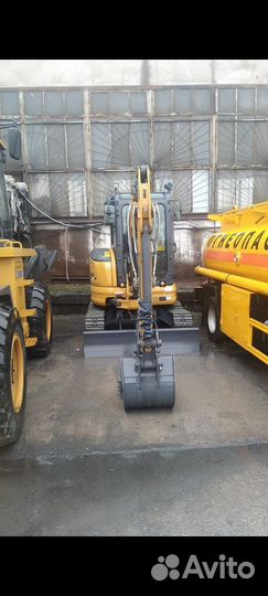 Мини-экскаватор XCMG XE35U, 2023