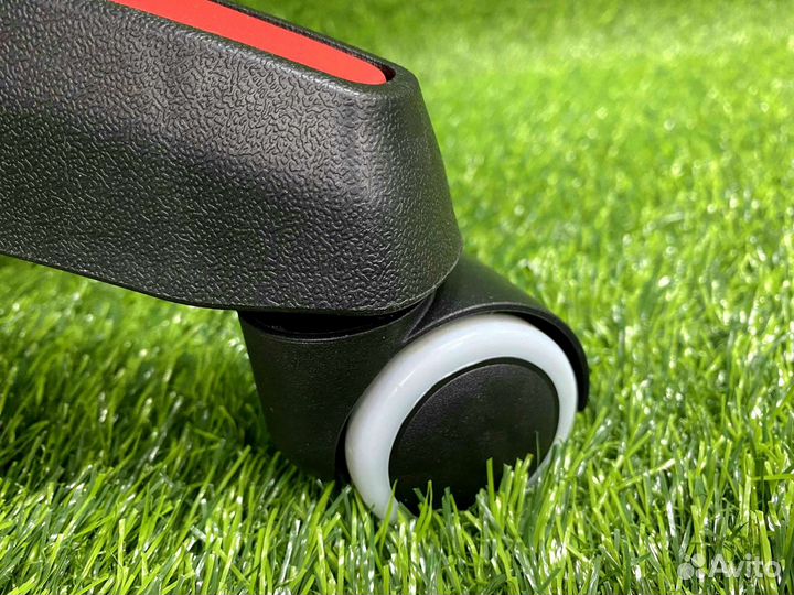 Кресло геймерское domtwo с подножкой красное