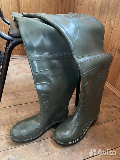 Сапоги резиновые болотные