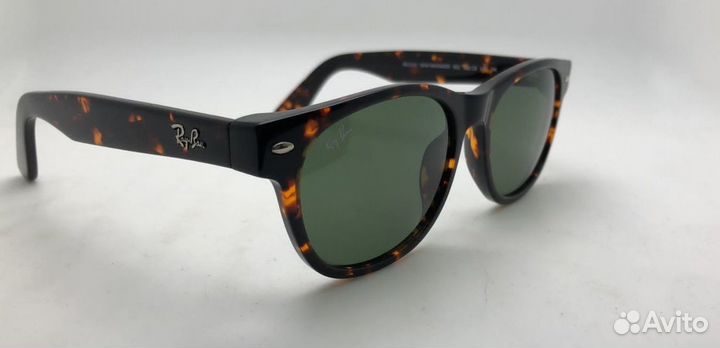 Солнцезащитные очки Ray Ban New Wayfarer 2132