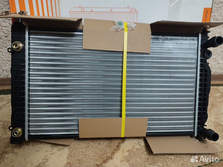 Радиатор охлаждения audi A4