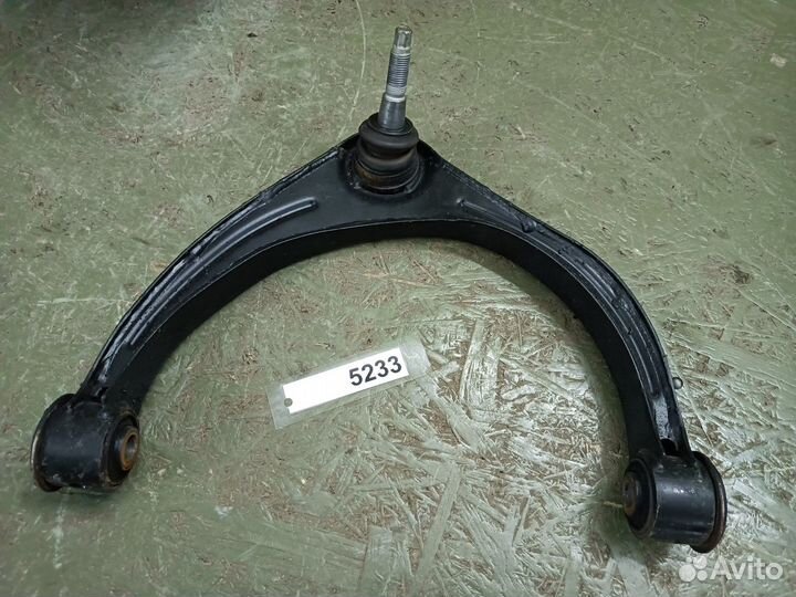 Рычаг передний правый верхний