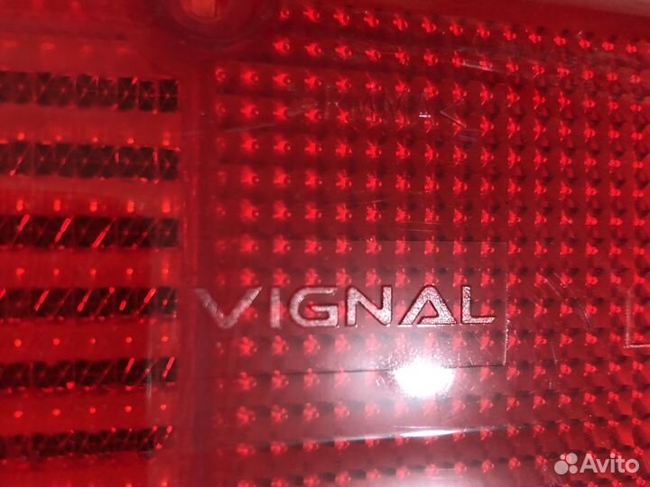 Стекло заднего фонаря