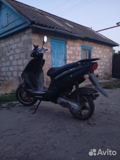 Скутер-мопед stels tactic 50