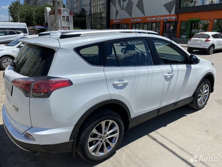 Toyota RAV4 2.5 AT, 2018, 42 000 км