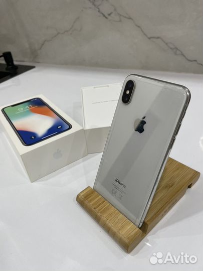 iPhone X, 256 ГБ