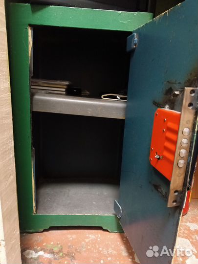 Сейф металлический бу