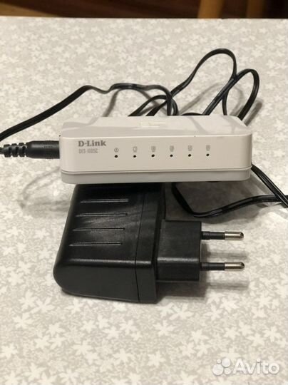 Сетевой коммутатор D-Link DES-1005C
