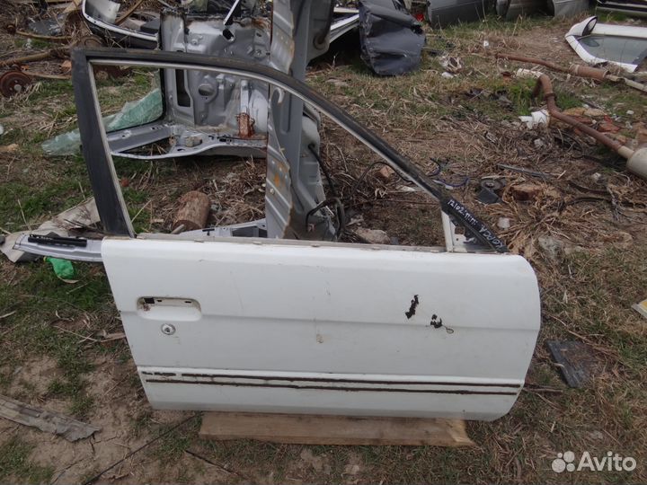 Дверь передняя правая Toyota Corsa EL51