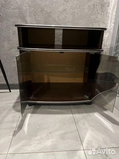 Тумба под телевизор