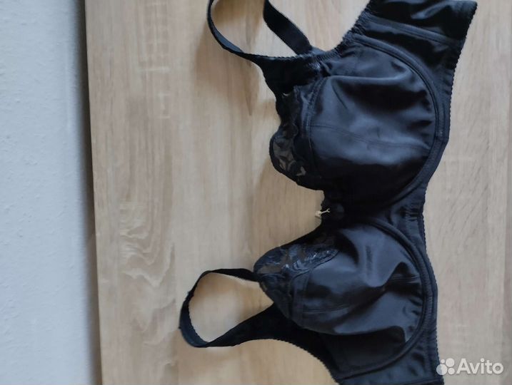 Бюстгальтер