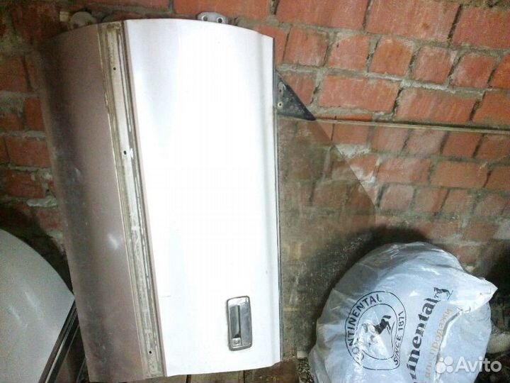 Двери Тойота Краун 131