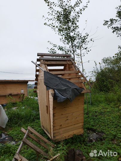 Дачный туалет деревянный
