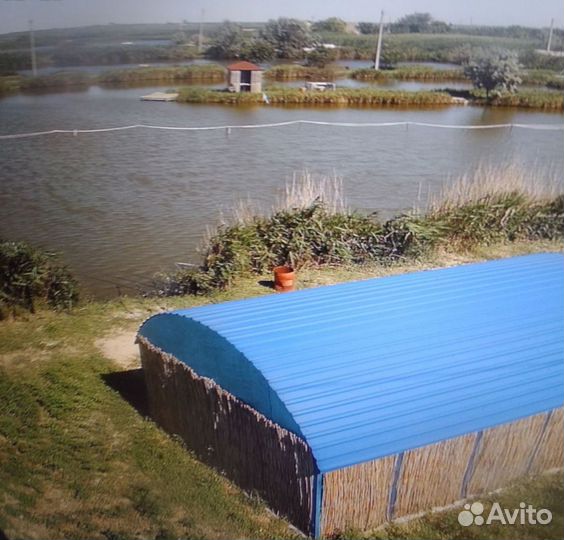Пруд для рыбной ловли и отдыха