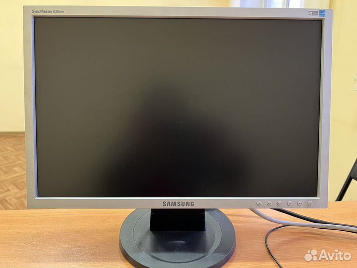 Монитор Samsung 19