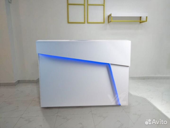 Стойка ресепшн