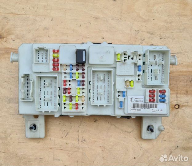 Блок предохранителей Ford Focus 2 рест