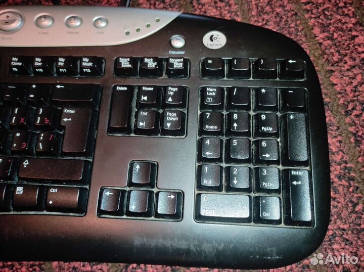 Проводная клавиатура и мышь