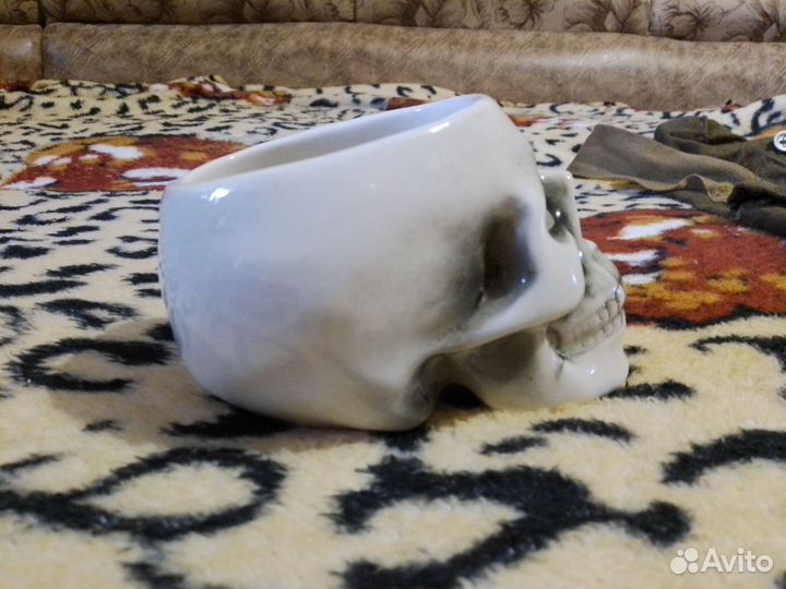 Пепельница череп