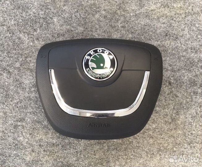 Подушка безопасности водителя муляж Skoda Fabia
