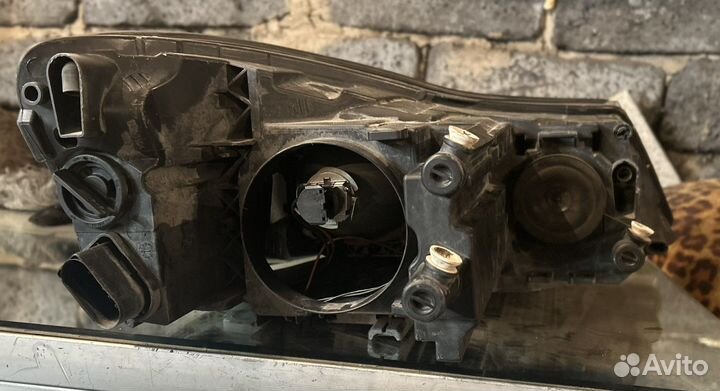 Левая фара skoda octavia