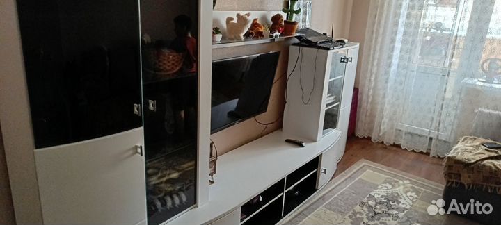 Стенка и Телевизор