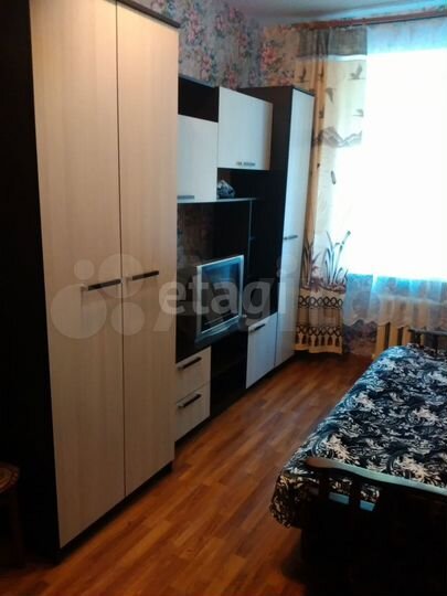 Комната 12,8 м² в 5-к., 2/4 эт.