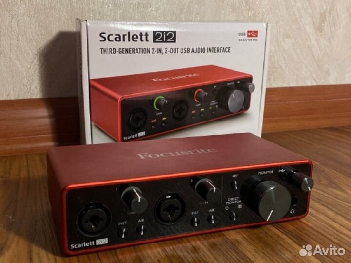 Звуковая карта Focusrite Scarlett 2i2 3rd